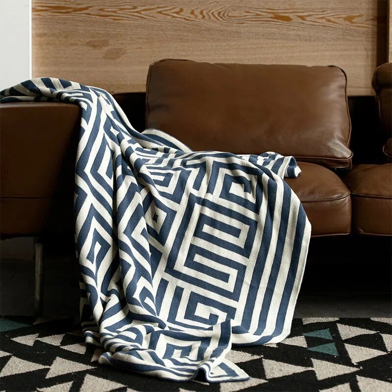 Luxurious Nordic Throw Blanket